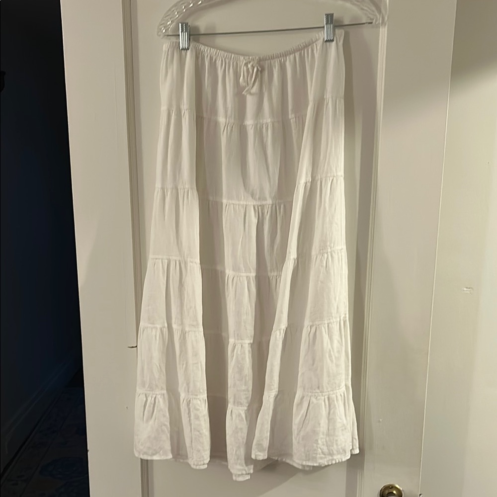 Aritzia / Wilfred Long white skirt